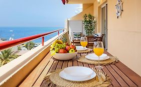 Blue Garden - Stylish Apartment With Atlantic Views